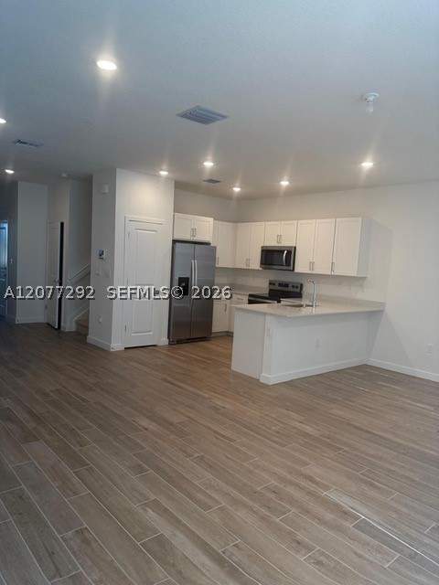 142 NE 14th Ter, Homestead FL - photo 7 of 25