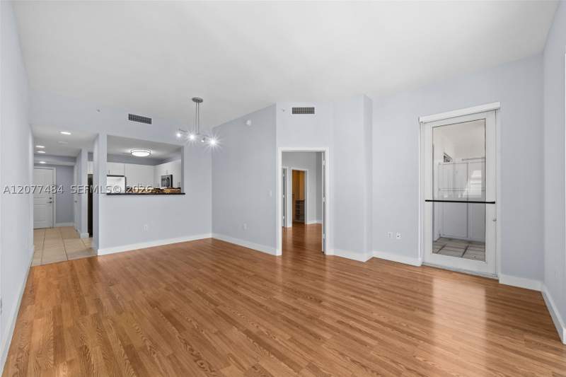 2 bedroom Condominium at 10 Aragon Ave 1601, Ten Aragon Condo, Coral Gables — photo 3