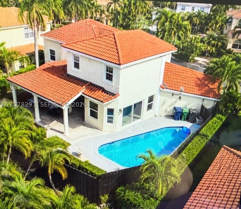 3 bedroom SingleFamilyResidence at 14719 SW 44th Ln, Lakes Of The Meadow Patio, Miami — photo 4