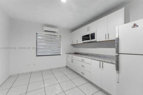 325 SW 122nd Ave, Miami FL - photo 14 of 26