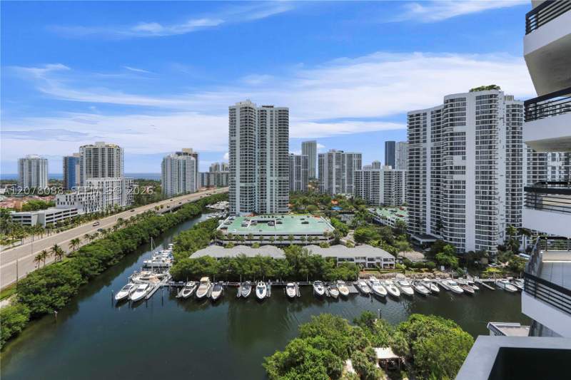 2 bedroom Condominium at 3400 NE 192nd St 1911, Mystic Pointe Tower 600 C, Aventura — photo 4