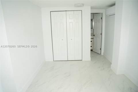 1640 NE 172nd St, North Miami Beach FL - photo 10 of 33