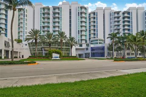 3029 NE 188th St 505, Aventura FL - photo 12 of 18
