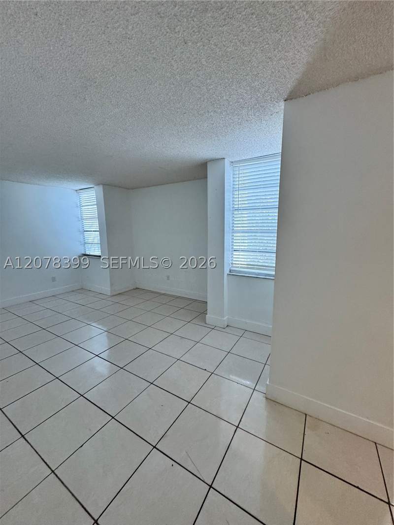 1 bedroom Condominium at 12105 NE 6th Ave 304, Northeast Palms Condo, North Miami — photo 5