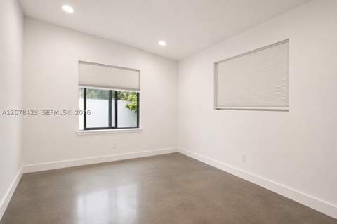 937 NE 171st St, Miami FL - photo 6 of 16