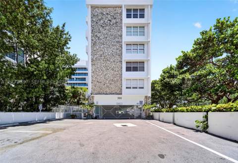 301 Ocean Dr 201, Miami Beach FL - photo 11 of 24