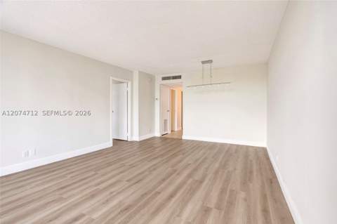 3401 N Country Club Dr Ei403, Aventura FL - photo 13 of 38