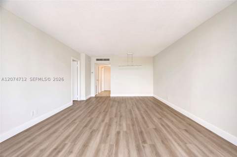 3401 N Country Club Dr Ei403, Aventura FL - photo 14 of 38