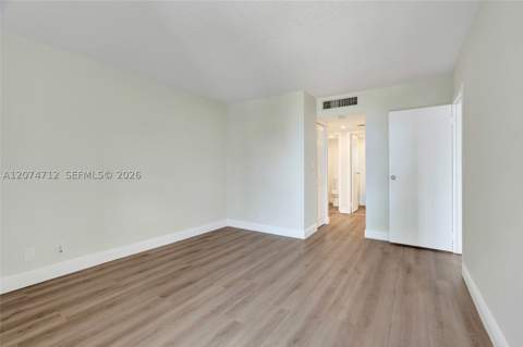 3401 N Country Club Dr Ei403, Aventura FL - photo 16 of 38