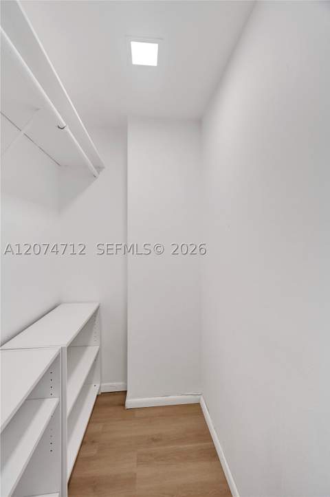 3401 N Country Club Dr Ei403, Aventura FL - photo 19 of 38