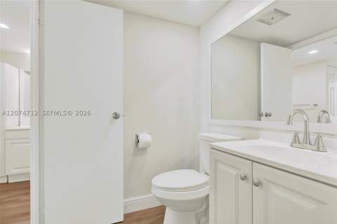 3401 N Country Club Dr Ei403, Aventura FL - photo 23 of 38