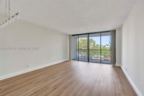 3401 N Country Club Dr Ei403, Aventura FL - photo 9 of 38