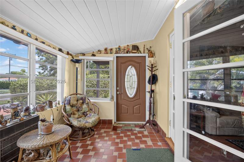 3 bedroom SingleFamilyResidence at 4940 SW 5th Ter, Trail Granada Addn, Miami — photo 4