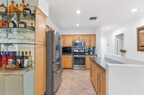 2485 NE 214th St, Miami FL - photo 11 of 48
