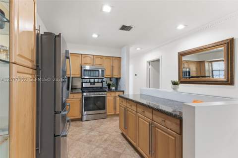 2485 NE 214th St, Miami FL - photo 13 of 48