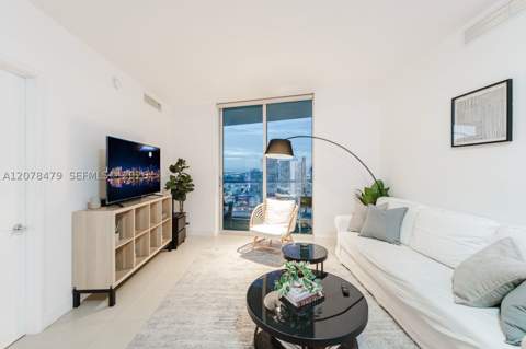185 SW 7th St 3609, Miami FL - photo 10 of 45