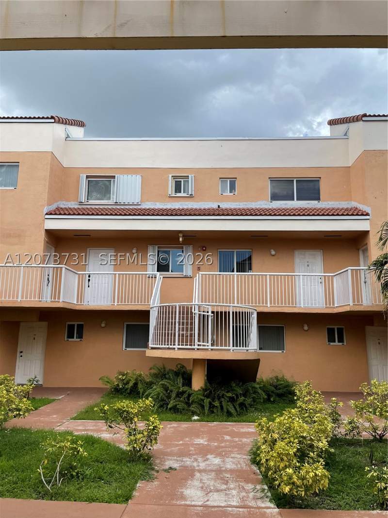 2 bedroom Condominium at 14911 SW 80th St 203, The Seasons Villas & Thms, Miami — photo 3