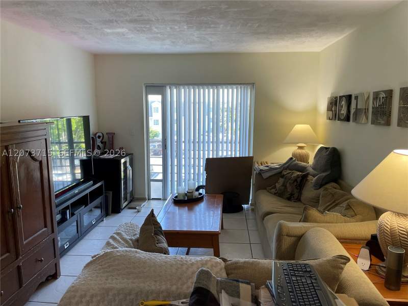 2 bedroom Condominium at 15888 SW 95th Ave 308, Palmetto Fairway Condo, Miami — photo 4