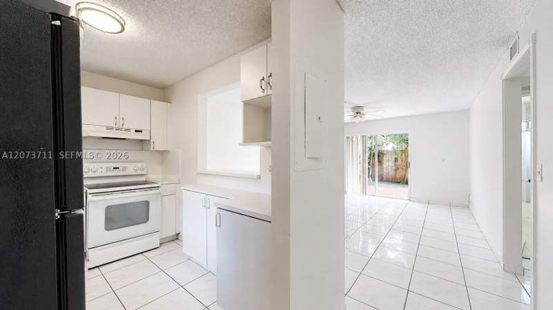 3 bedroom Townhouse at 8183 NW 8th St C2, Tamarind Grove Villas Con, Miami — photo 3