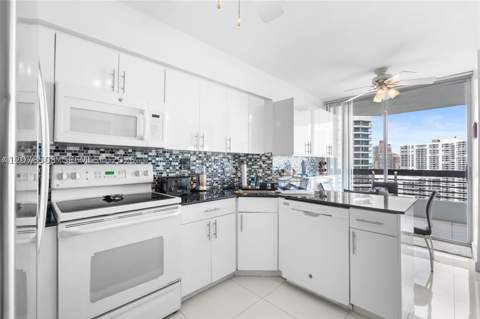 19195 NE 36th Ct 2502, Aventura FL - photo 13 of 32