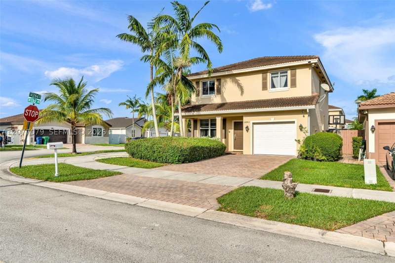 4 bedroom SingleFamilyResidence at 28403 SW 130th Ave, Evergreen Garden Estates, Homestead — photo 2