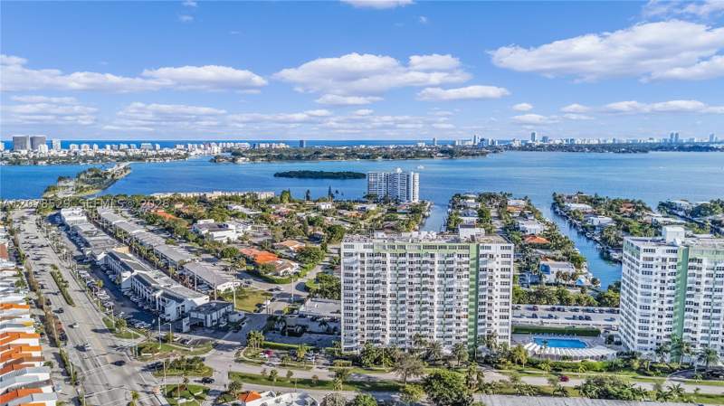 2 bedroom Condominium at 2150 Sans Souci Blvd B605, Bayview Towers Condo Sout, North Miami — photo 2