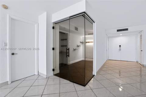 6423 Collins Ave 1702, Miami Beach FL - photo 16 of 85