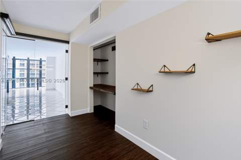 6423 Collins Ave 1702, Miami Beach FL - photo 19 of 85