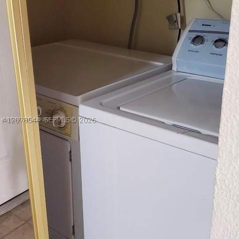 1305 W 46th St 108, Hialeah FL - photo 8 of 12