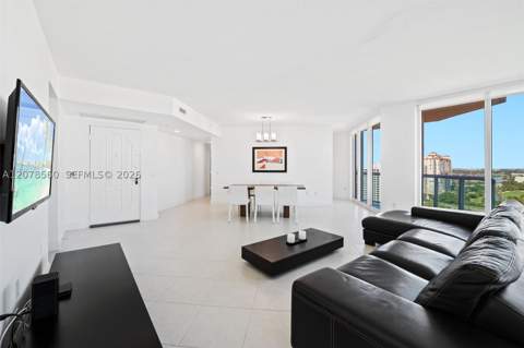 3370 Hidden Bay Dr 2102, Aventura FL - photo 16 of 32