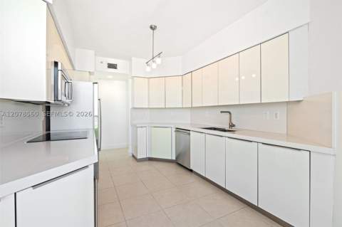 3370 Hidden Bay Dr 2102, Aventura FL - photo 19 of 32