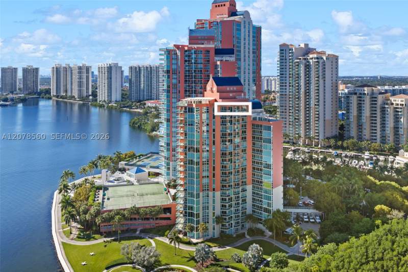2 bedroom Condominium at 3370 Hidden Bay Dr 2102, 100 Hidden Bay Condo, Aventura — photo 2