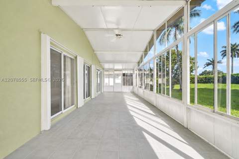 527 SE 27th Dr, Homestead FL - photo 7 of 31