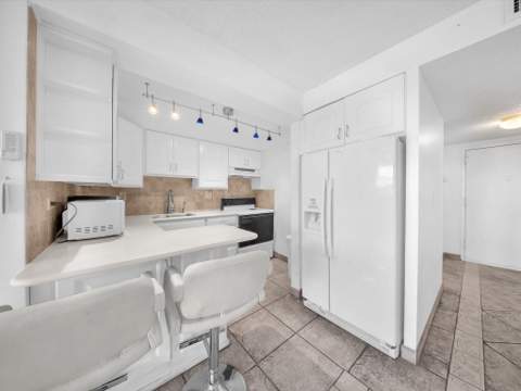 251 174th Street 2310, Sunny Isles Beach FL - photo 9 of 24