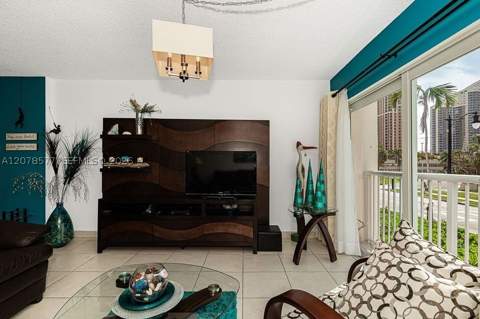 17800 Atlantic Blvd 203, Sunny Isles Beach FL - photo 18 of 30