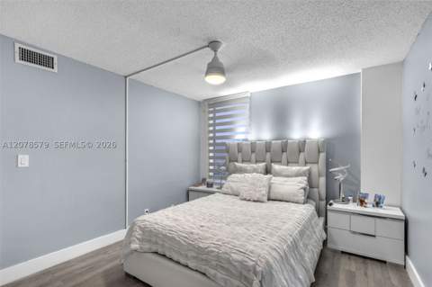 1825 W 44th Pl 401, Hialeah FL - photo 15 of 34