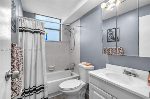 1825 W 44th Pl 401, Hialeah FL - photo 21 of 34