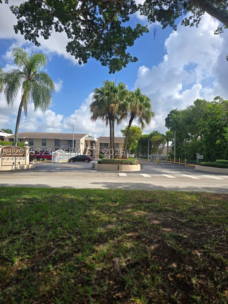 2 bedroom Condominium at 13791 SW 66th St 258E, The Meadows Lake North Co, Miami — photo 3