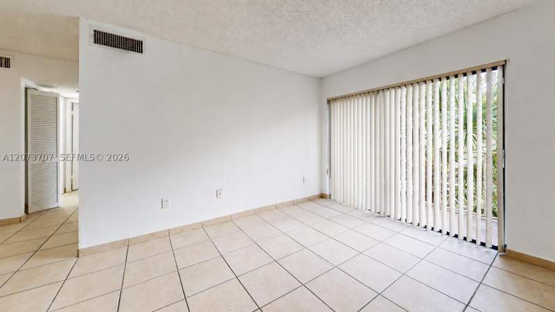 2 bedroom Condominium at 15600 SW 80th street L-202, The Courts At Kendall Con, Miami — photo 2