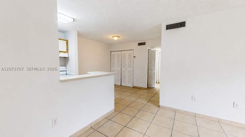 2 bedroom Condominium at 15600 SW 80th street L-202, The Courts At Kendall Con, Miami — photo 3