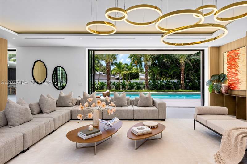 7 bedroom SingleFamilyResidence at 6200 SW 123rd Ter, Ridgeline Estates, Pinecrest — photo 5