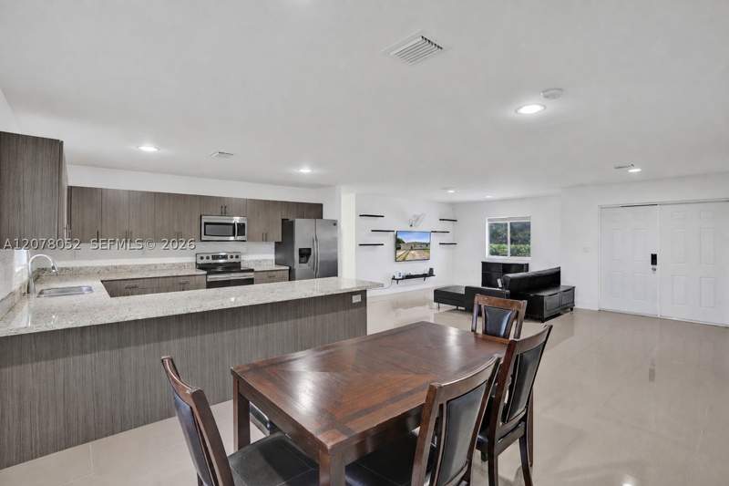 3 bedroom SingleFamilyResidence at 10770 SW 149th St, Richmond Heights Estates, Miami — photo 5