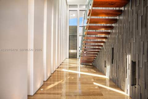 528 Lakeview Ct, Miami Beach FL - photo 13 of 62