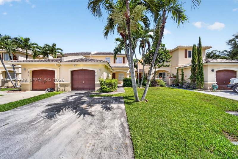 2 bedroom SingleFamilyResidence at 16407 SW 73rd Ter, Continental Homes Townhou, Miami — photo 3