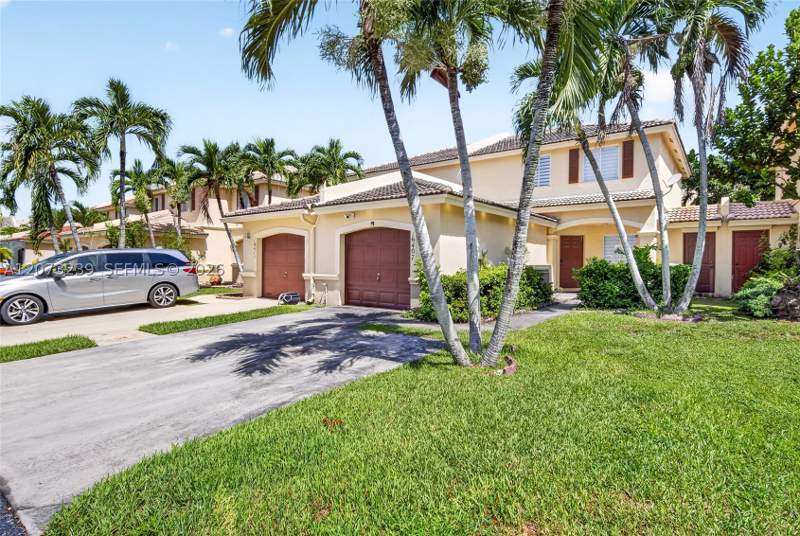2 bedroom SingleFamilyResidence at 16407 SW 73rd Ter, Continental Homes Townhou, Miami — photo 4