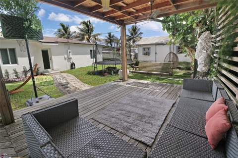 14940 Pierce St, Miami FL - photo 22 of 29