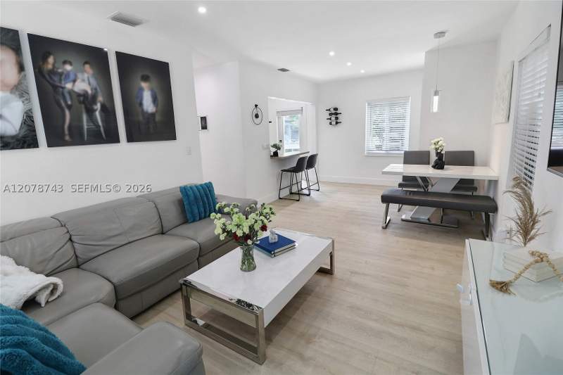 3 bedroom SingleFamilyResidence at 14940 Pierce St, Richmond Heights, Miami — photo 4