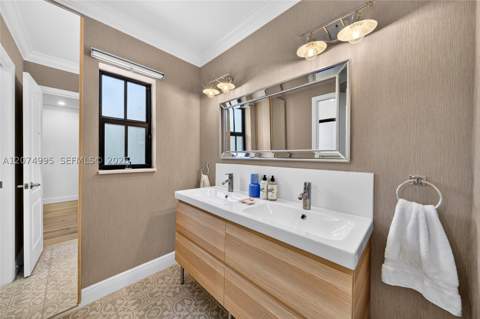 1043 Alfonso Ave, Coral Gables FL - photo 20 of 37