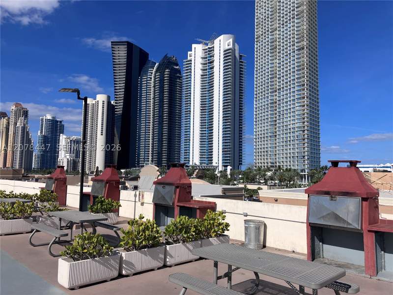 2 bedroom Condominium at 17011 N Bay Rd 205, Plaza Of Americas Condo P, Sunny Isles Beach — photo 3