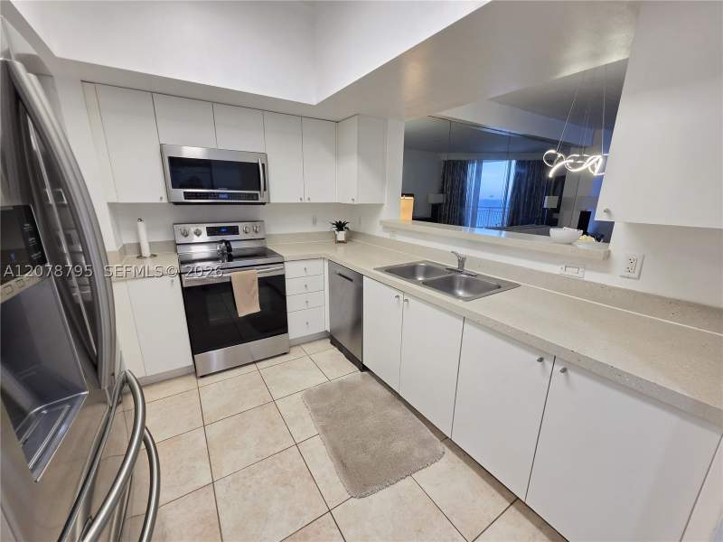 1 bedroom Condominium at 17375 Collins Ave 2706, Ocean Point Beach Club Co, Sunny Isles Beach — photo 3